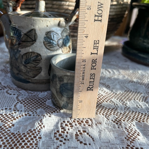 Otagiri Ceramic Tea Set with Blue and Gray Leaf Motif with 4 cups no chips noted - Picture 10 of 12